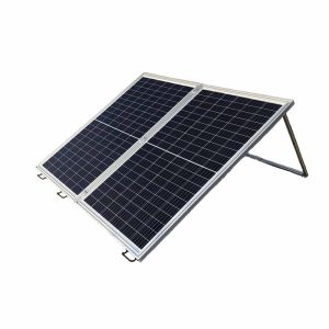 Die KlappPV ist eine innovative PV-Anlage, die speziell für mobile Anwendungen und temporäre Einsätze konzipiert wurde.